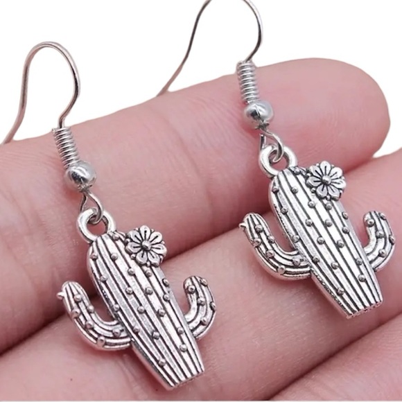 Jewelry - Zinc Alloy Cactus Flower Pendant Cute Dangle Earrings